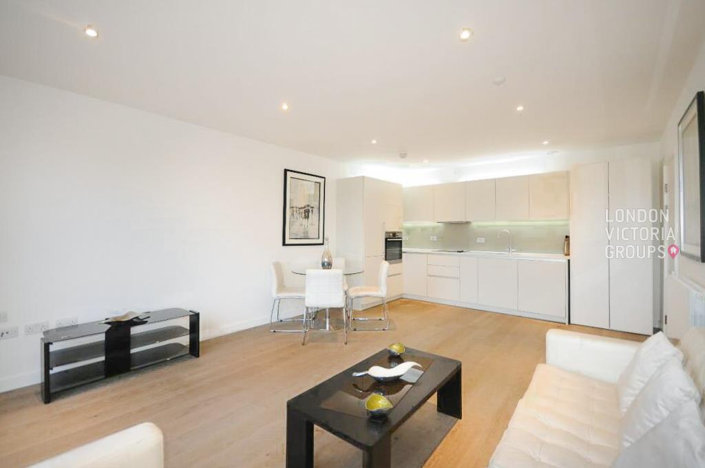 2 bed property in Maltby House, 18 Tudway Road, London
